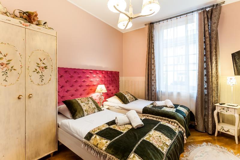 Aparthotel Oberza Krasków Exterior foto