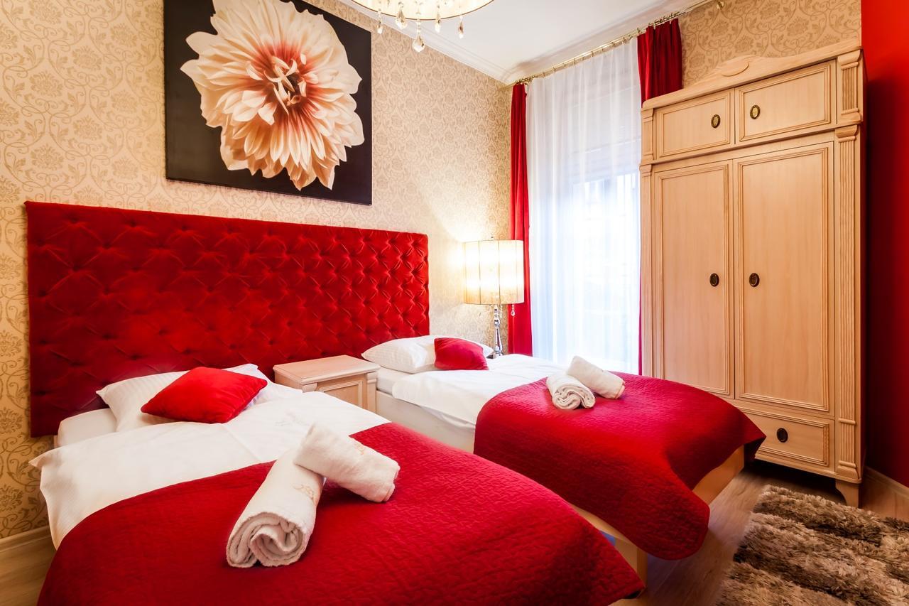 Aparthotel Oberza Krasków Exterior foto